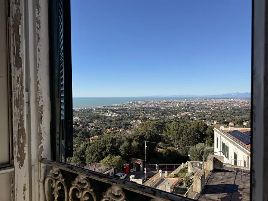 Immagine 6 di Appartamento in vendita  in VIA DI MONTENERO a Livorno