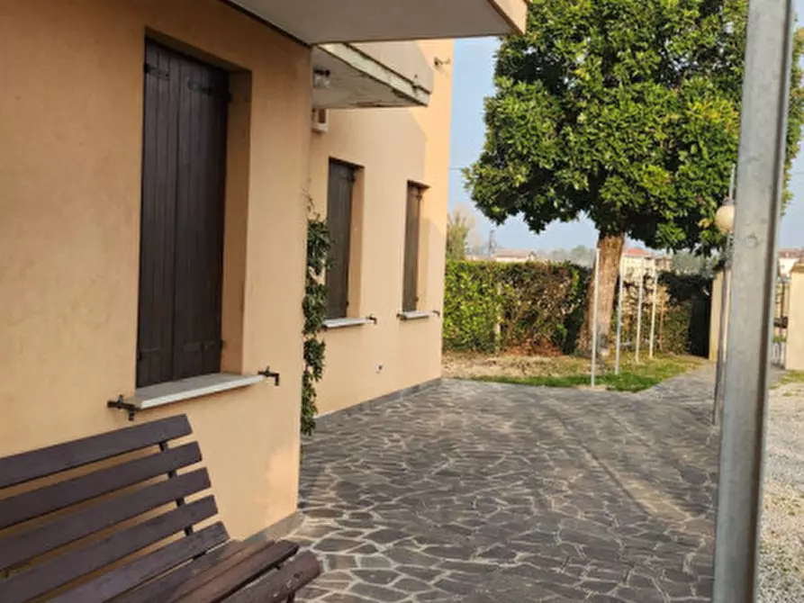 Immagine 3 di Casa bifamiliare in vendita  in Via Moiacche a Rubano