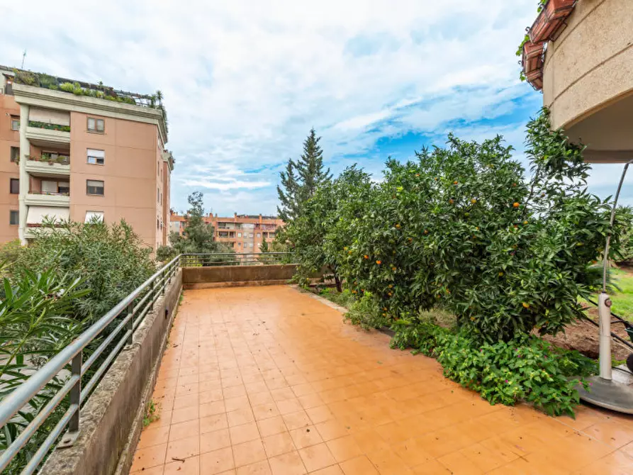 Immagine 17 di Appartamento in vendita  a Roma