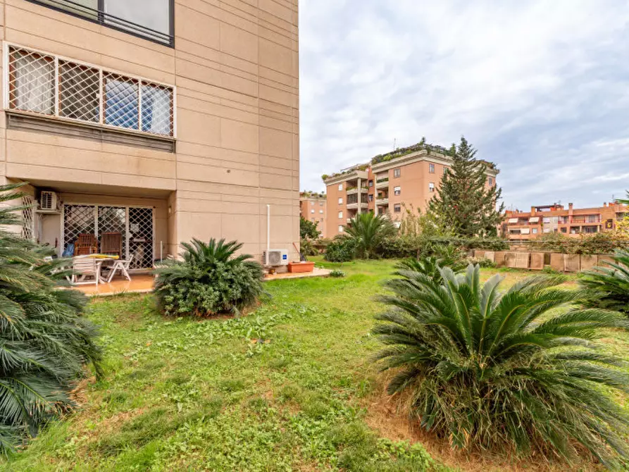 Immagine 21 di Appartamento in vendita  a Roma