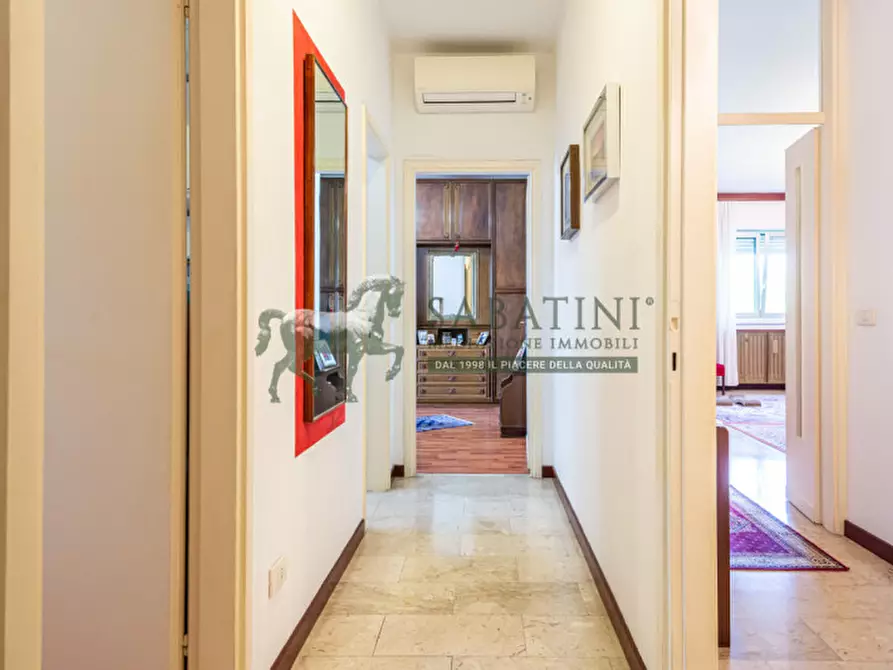 Immagine 5 di Appartamento in vendita  in Via Valtellina 62 a Milano