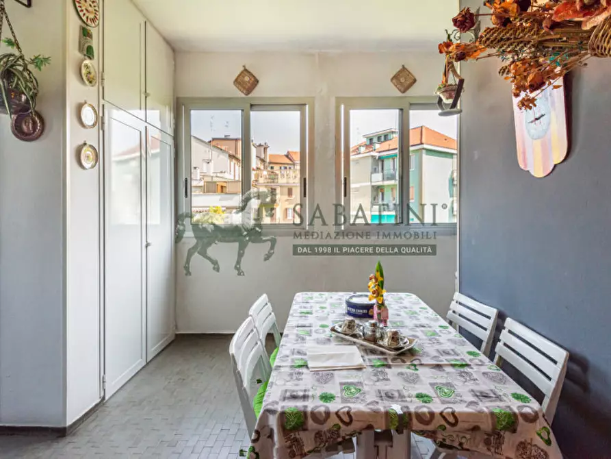 Immagine 10 di Appartamento in vendita  in Via Valtellina 62 a Milano