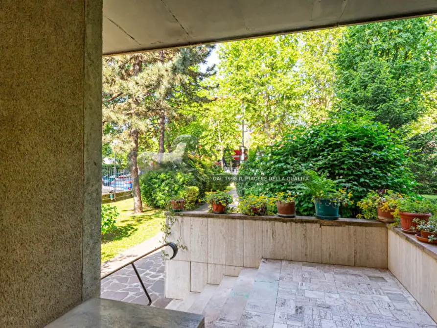 Immagine 19 di Appartamento in vendita  in Via Valtellina 62 a Milano