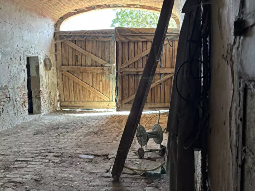 Immagine 12 di Rustico / casale in vendita  in Strada di Frara , 34 a Parma