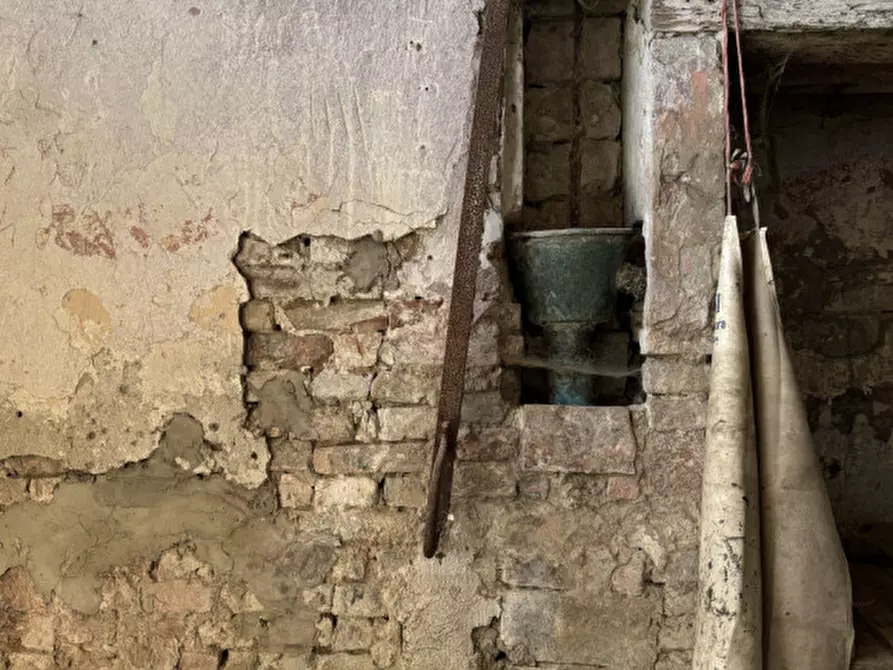 Immagine 15 di Rustico / casale in vendita  in Strada di Frara , 34 a Parma