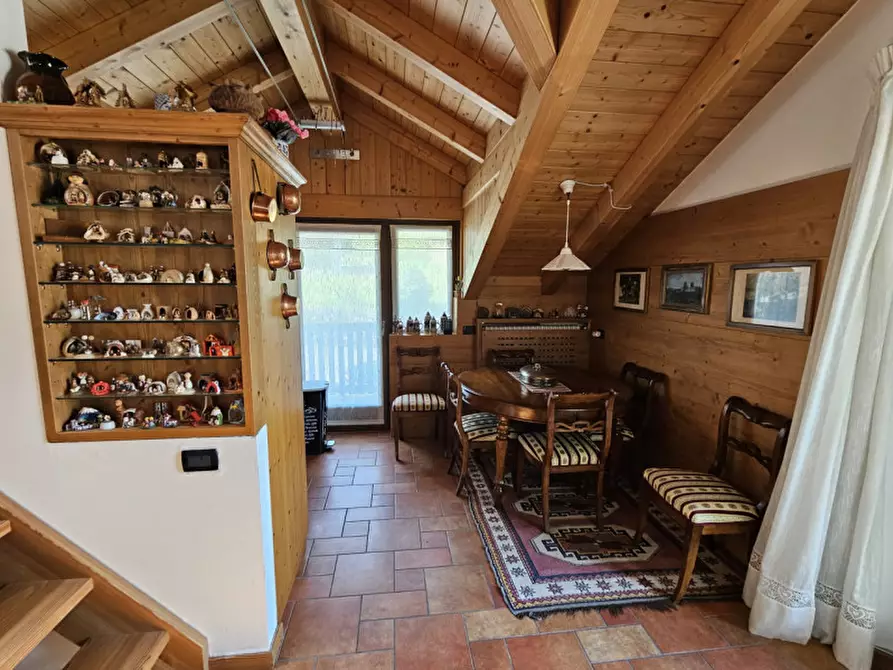 Immagine 11 di Appartamento in vendita  in Strada al Molino, n.8 a Ossana