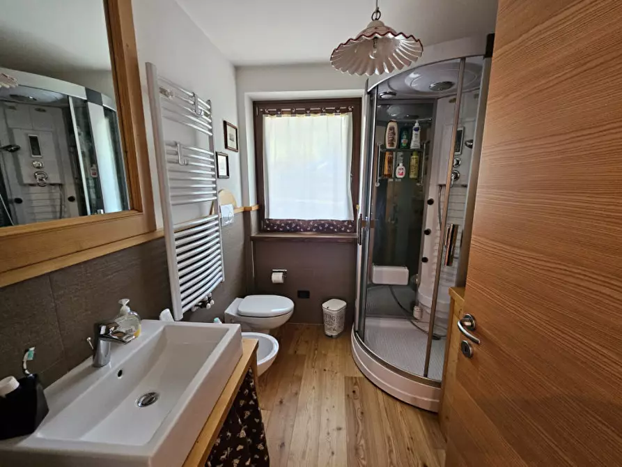 Immagine 26 di Appartamento in vendita  in Strada al Molino, n.8 a Ossana