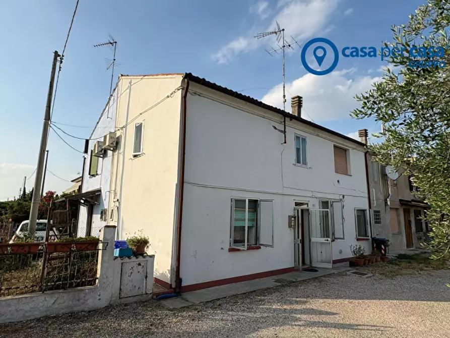 Immagine 1 di Villetta a schiera in vendita  in Via Risorgimento a Riva Del Po