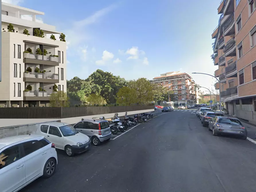 Immagine 6 di Appartamento in vendita  in Via Otricoli a Roma