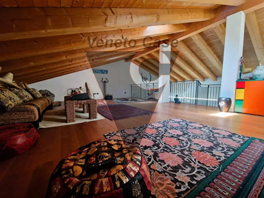 Immagine 26 di Villa in vendita  in Via Trento a Saonara