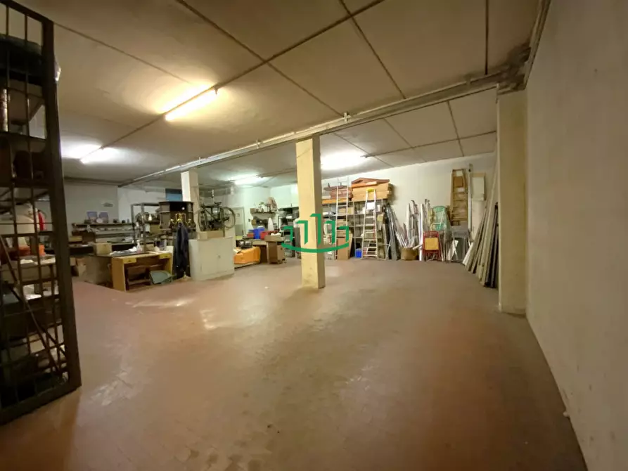 Immagine 1 di Magazzino in vendita  in Via Roma a San Lazzaro Di Savena