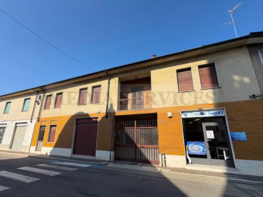 Immagine 1 di Villetta a schiera in vendita  in via Guglielmo Marconi n° 81 a Dorno