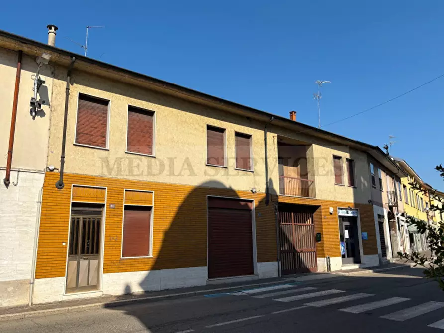 Immagine 3 di Villetta a schiera in vendita  in via Guglielmo Marconi n° 81 a Dorno