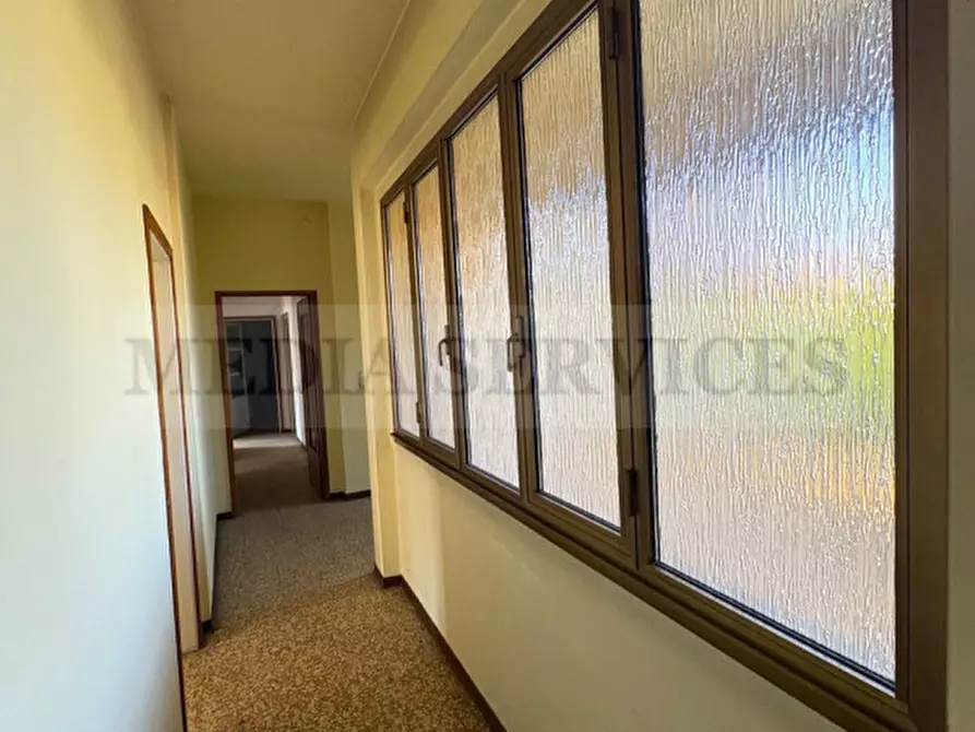 Immagine 13 di Villetta a schiera in vendita  in via Guglielmo Marconi n° 81 a Dorno