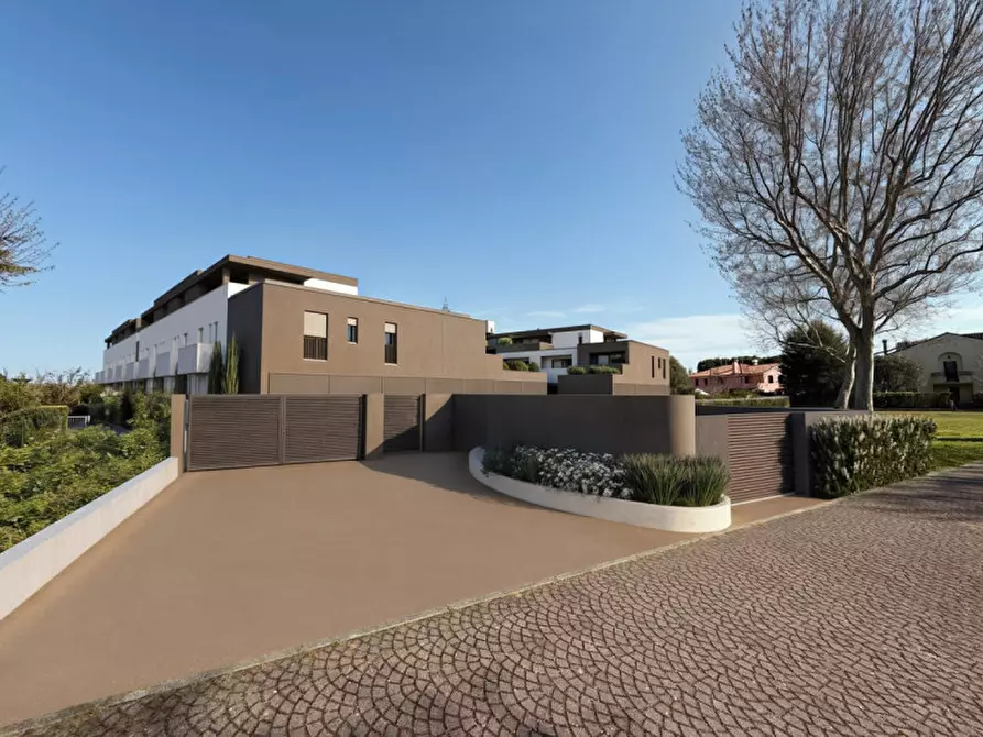 Immagine 5 di Appartamento in vendita  in Corso Europa a Cavallino-Treporti