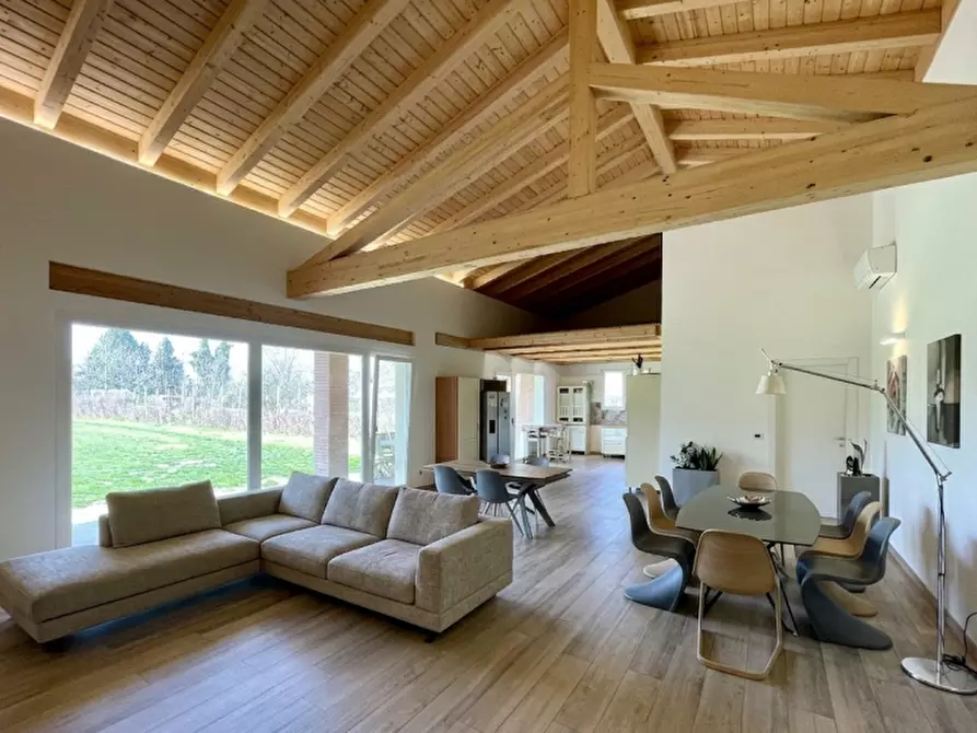 Immagine 4 di Villa in vendita  in Via 2 Giugno a Legnaro