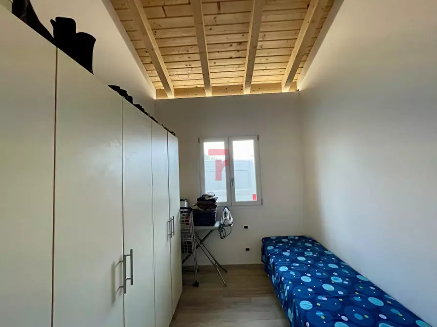 Immagine 12 di Villa in vendita  in Via 2 Giugno a Legnaro