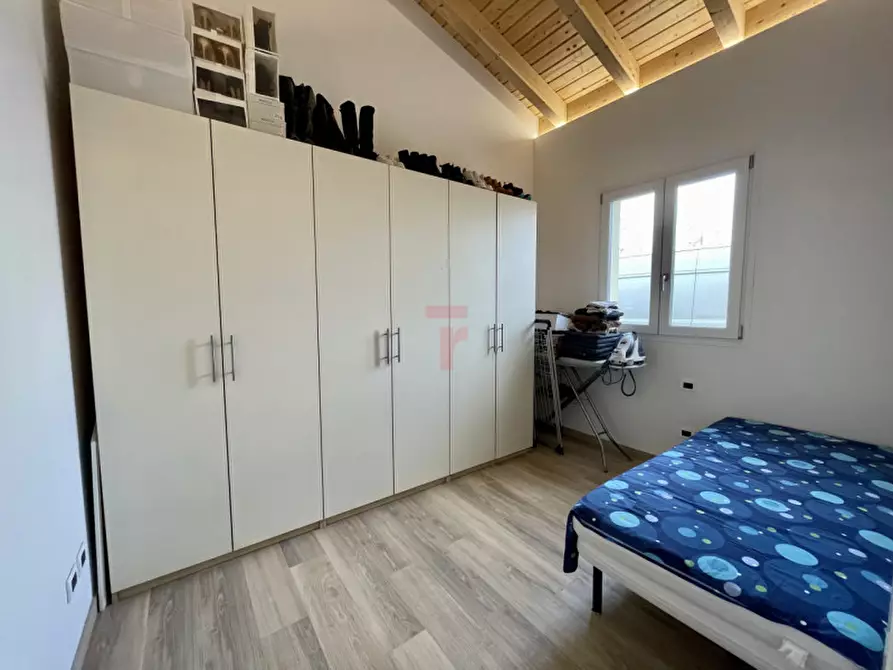 Immagine 15 di Villa in vendita  in Via 2 Giugno a Legnaro