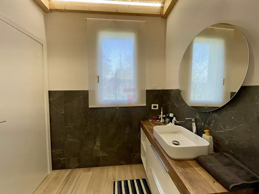 Immagine 18 di Villa in vendita  in Via 2 Giugno a Legnaro