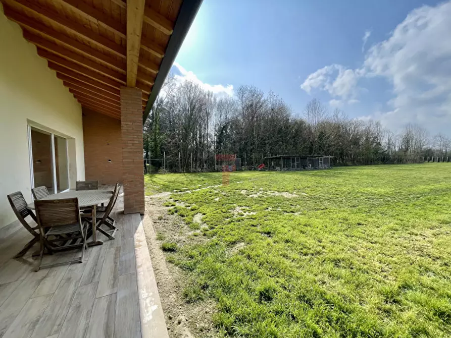 Immagine 21 di Villa in vendita  in Via 2 Giugno a Legnaro