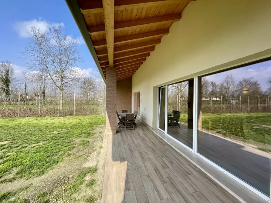 Immagine 22 di Villa in vendita  in Via 2 Giugno a Legnaro