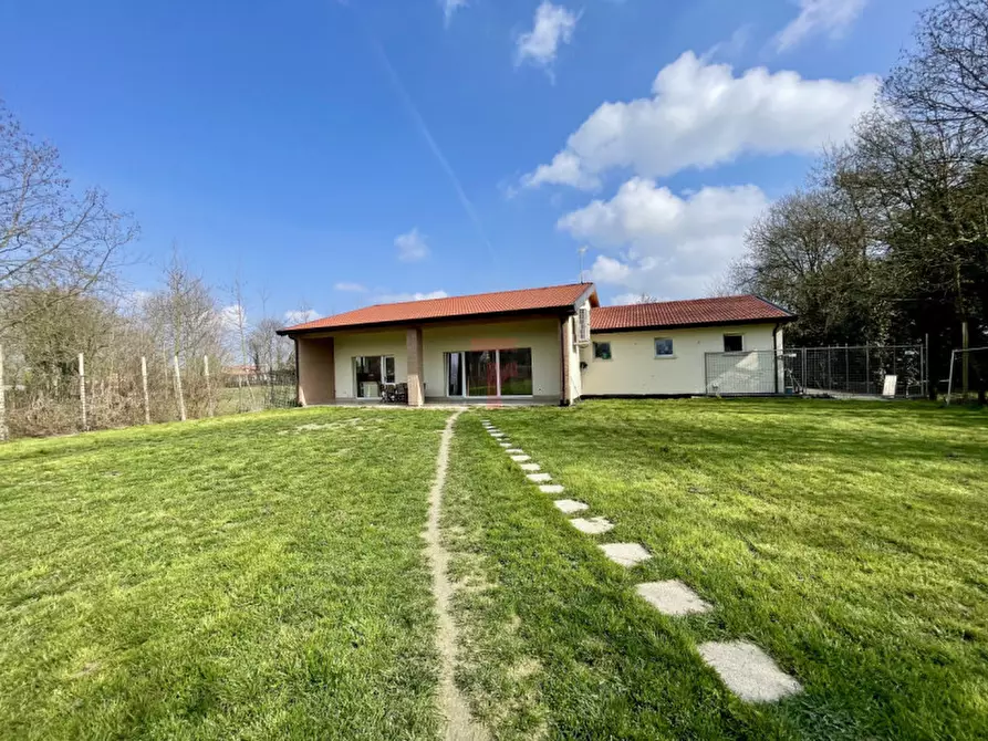 Immagine 21 di Villa in vendita  in Via 2 Giugno a Legnaro