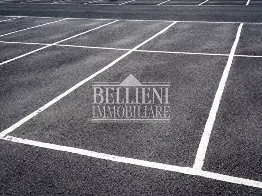 Immagine 2 di Posto auto in affitto  in Viale Trento a Vicenza