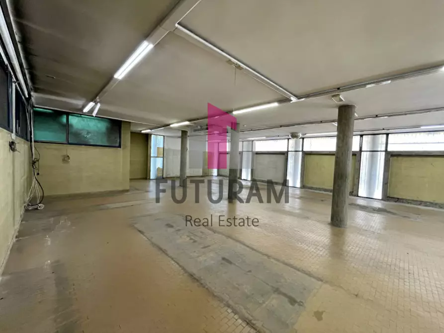 Immagine 15 di Negozio in affitto  in via nazionale 1 a Mira