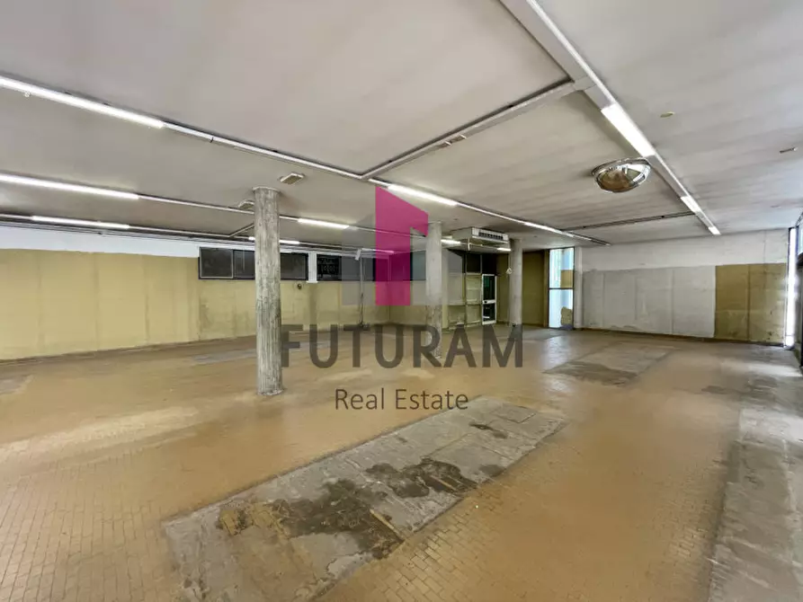 Immagine 27 di Negozio in affitto  in via nazionale 1 a Mira