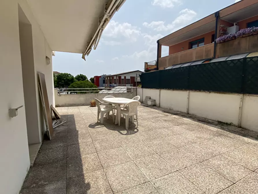 Immagine 3 di Appartamento in vendita  in Via Alessandro Volta a Montegrotto Terme