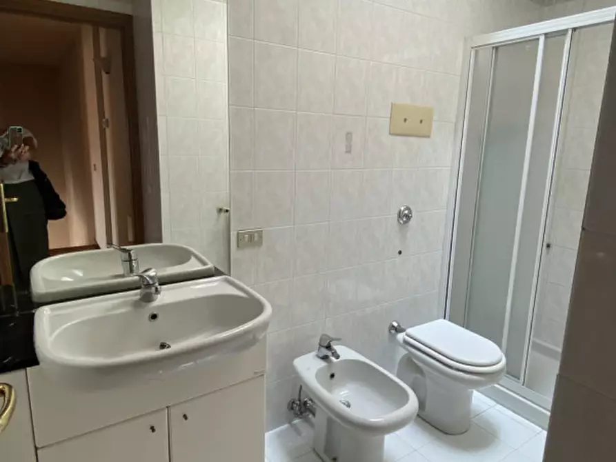 Immagine 9 di Appartamento in vendita  in Via Alessandro Volta a Montegrotto Terme