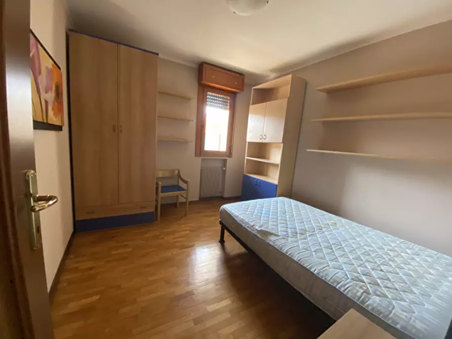 Immagine 10 di Appartamento in vendita  in Via Alessandro Volta a Montegrotto Terme