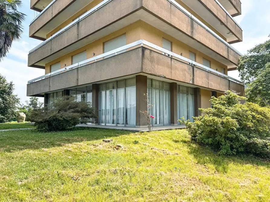 Immagine 1 di Appartamento in vendita  in Via Giacomo Matteotti, 155 a Prato Sesia