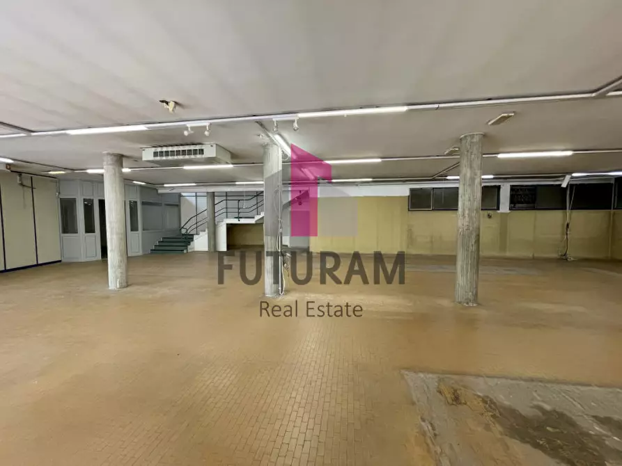 Immagine 26 di Negozio in affitto  in via nazionale 1 a Mira