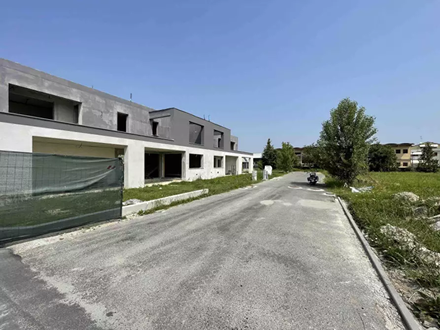 Immagine 5 di Casa bifamiliare in vendita  in Via Dante a Rubano