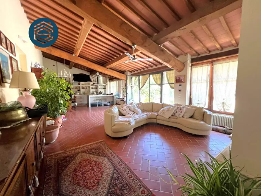 Immagine 1 di Rustico / casale in vendita  in VIA FORNELLO 95 a Campi Bisenzio