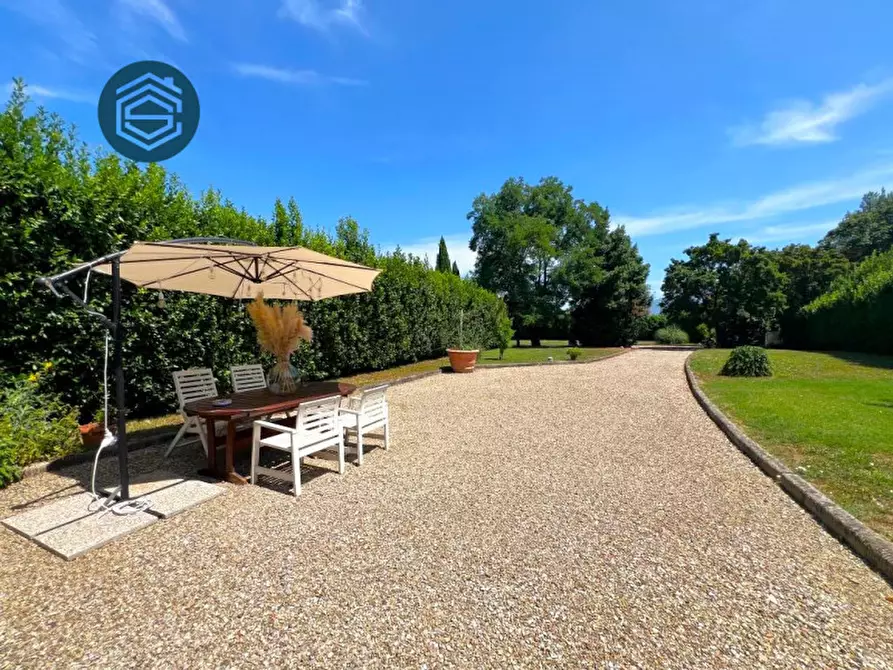 Immagine 12 di Rustico / casale in vendita  in VIA FORNELLO 95 a Campi Bisenzio