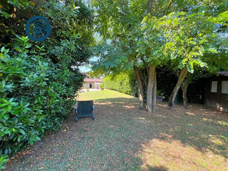 Immagine 18 di Rustico / casale in vendita  in VIA FORNELLO 95 a Campi Bisenzio