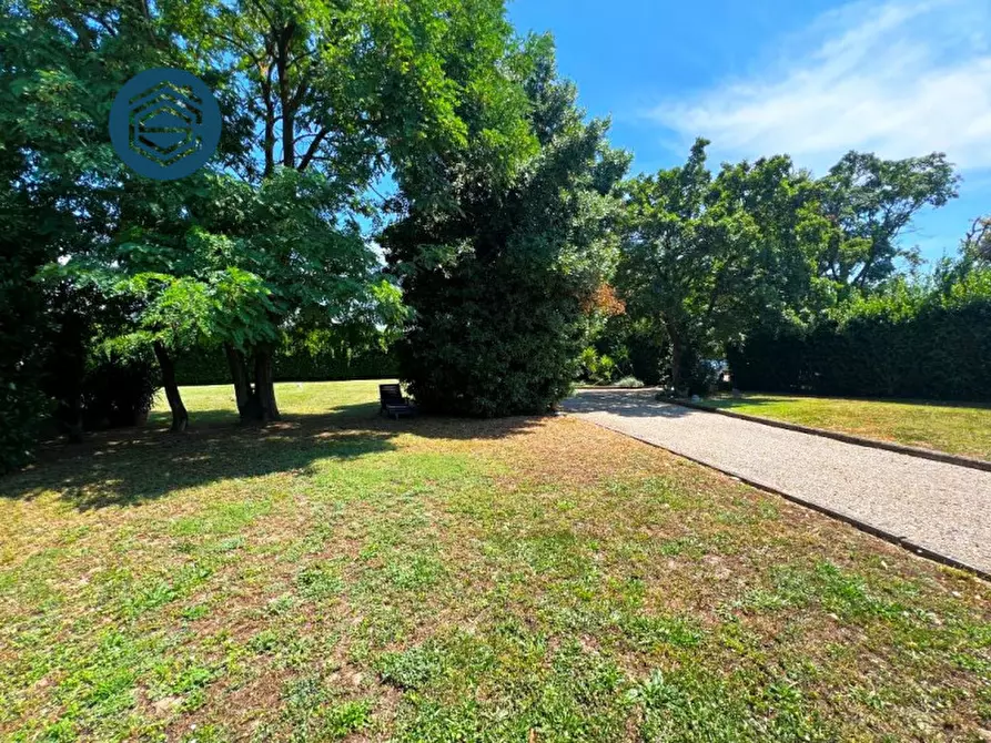 Immagine 19 di Rustico / casale in vendita  in VIA FORNELLO 95 a Campi Bisenzio