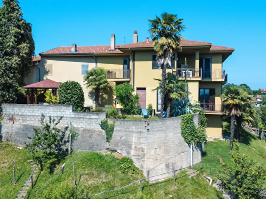 Immagine 1 di Casa indipendente in vendita  in Via castello 2A a Gattico-Veruno