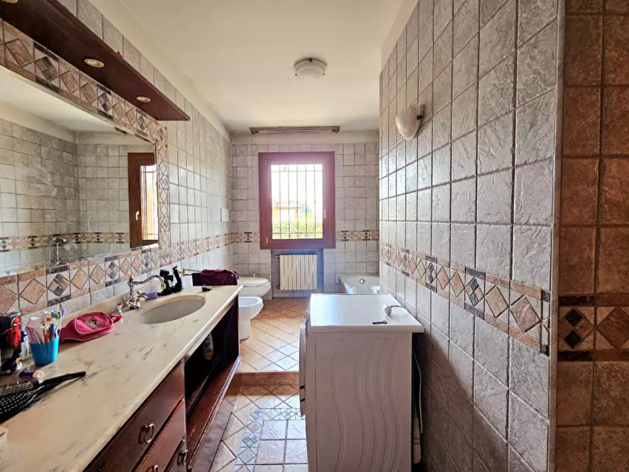 Immagine 14 di Casa bifamiliare in vendita  in VIA PRIMO LEVI a Solesino