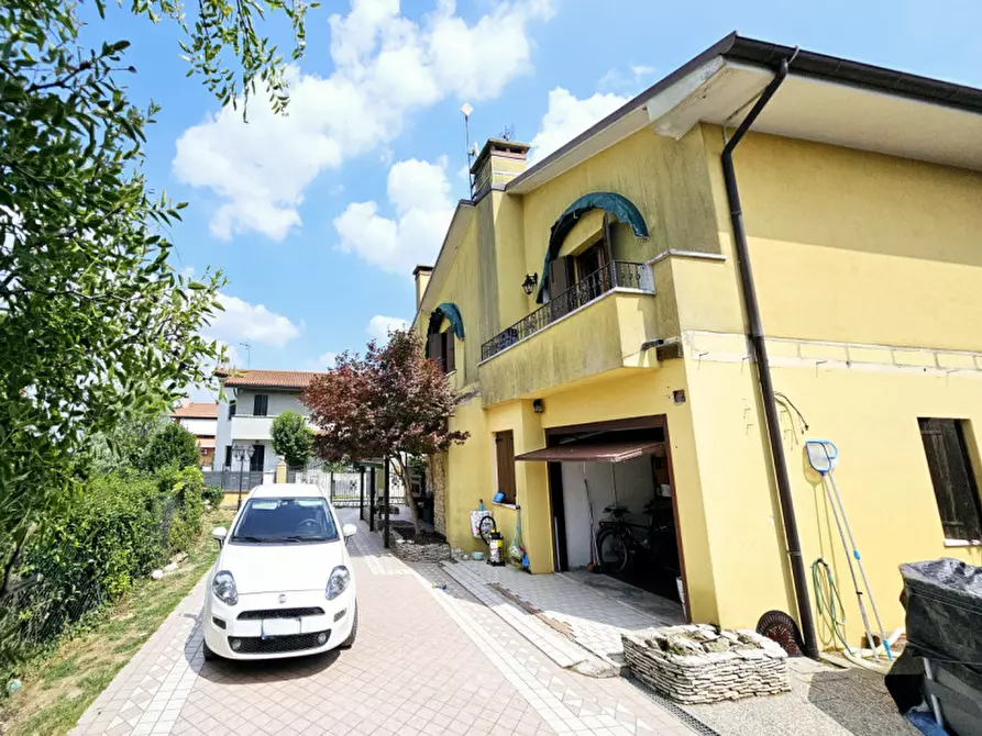 Immagine 17 di Casa bifamiliare in vendita  in VIA PRIMO LEVI a Solesino