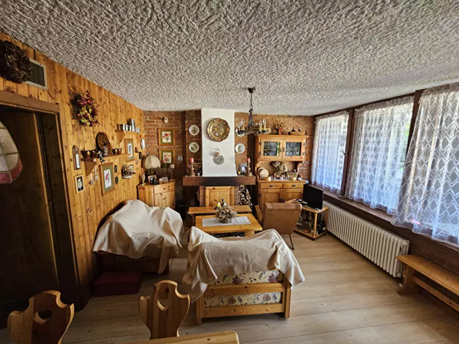 Immagine 2 di Appartamento in vendita  in Str. di Vòlta Bèla, n. 15 a Commezzadura