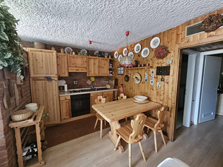 Immagine 3 di Appartamento in vendita  in Str. di Vòlta Bèla, n. 15 a Commezzadura