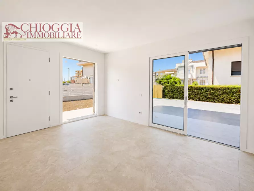 Immagine 11 di Casa quadrifamiliare in vendita  in Viale Mediterraneo a Chioggia