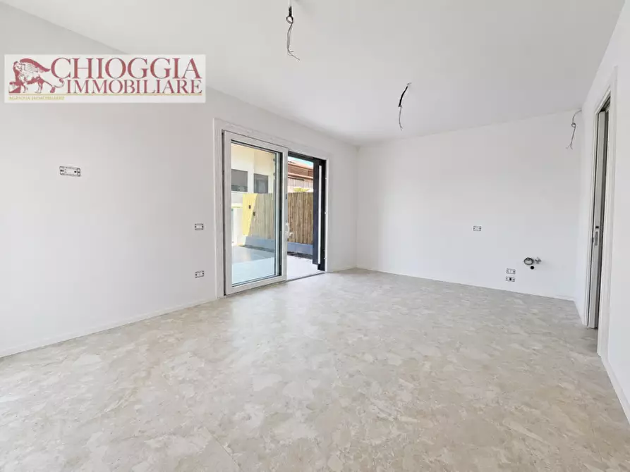 Immagine 13 di Casa quadrifamiliare in vendita  in Viale Mediterraneo a Chioggia