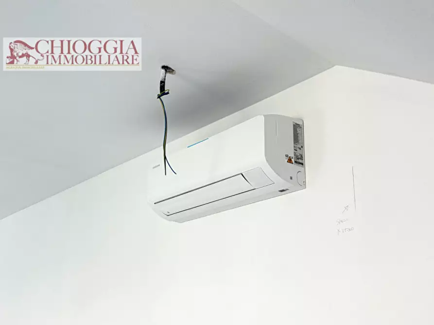 Immagine 25 di Casa quadrifamiliare in vendita  in Viale Mediterraneo a Chioggia
