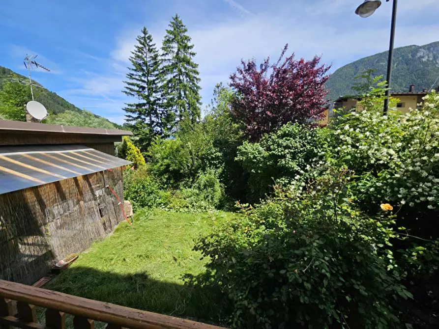 Immagine 6 di Appartamento in vendita  in Via Toanle a Dimaro Folgarida