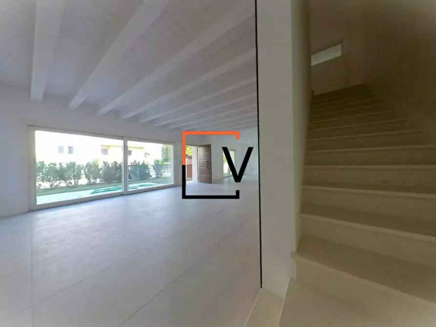 Immagine 1 di Casa bifamiliare in vendita  in Via Francesco Barbiero a Mogliano Veneto