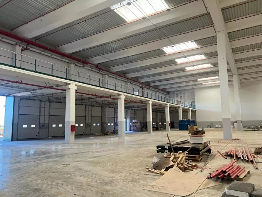 Immagine 18 di Laboratorio in affitto  in VIA MONASTERO a Oppeano